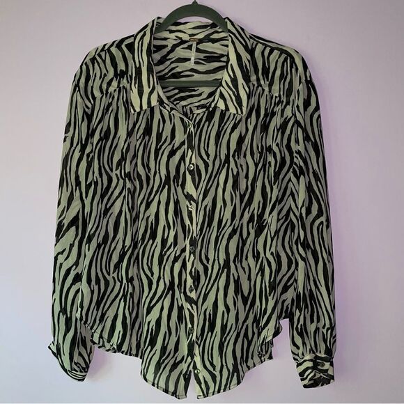 Free People Tops - Free People Size L Top Ciara Button Up Chiffon Zebra Animal Print Shirt